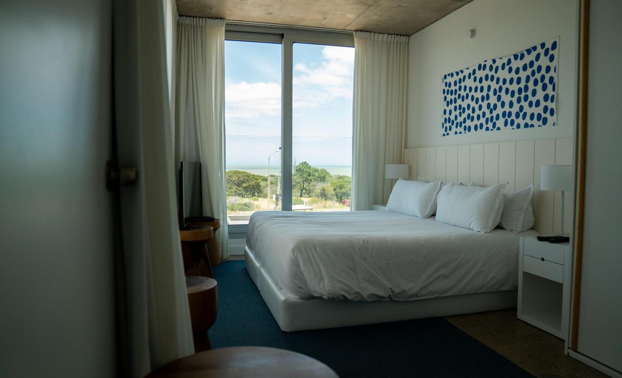 Casagrande Hotel & Beach Club José Ignacio Zewnętrze zdjęcie A bedroom at the Hotel del Mar